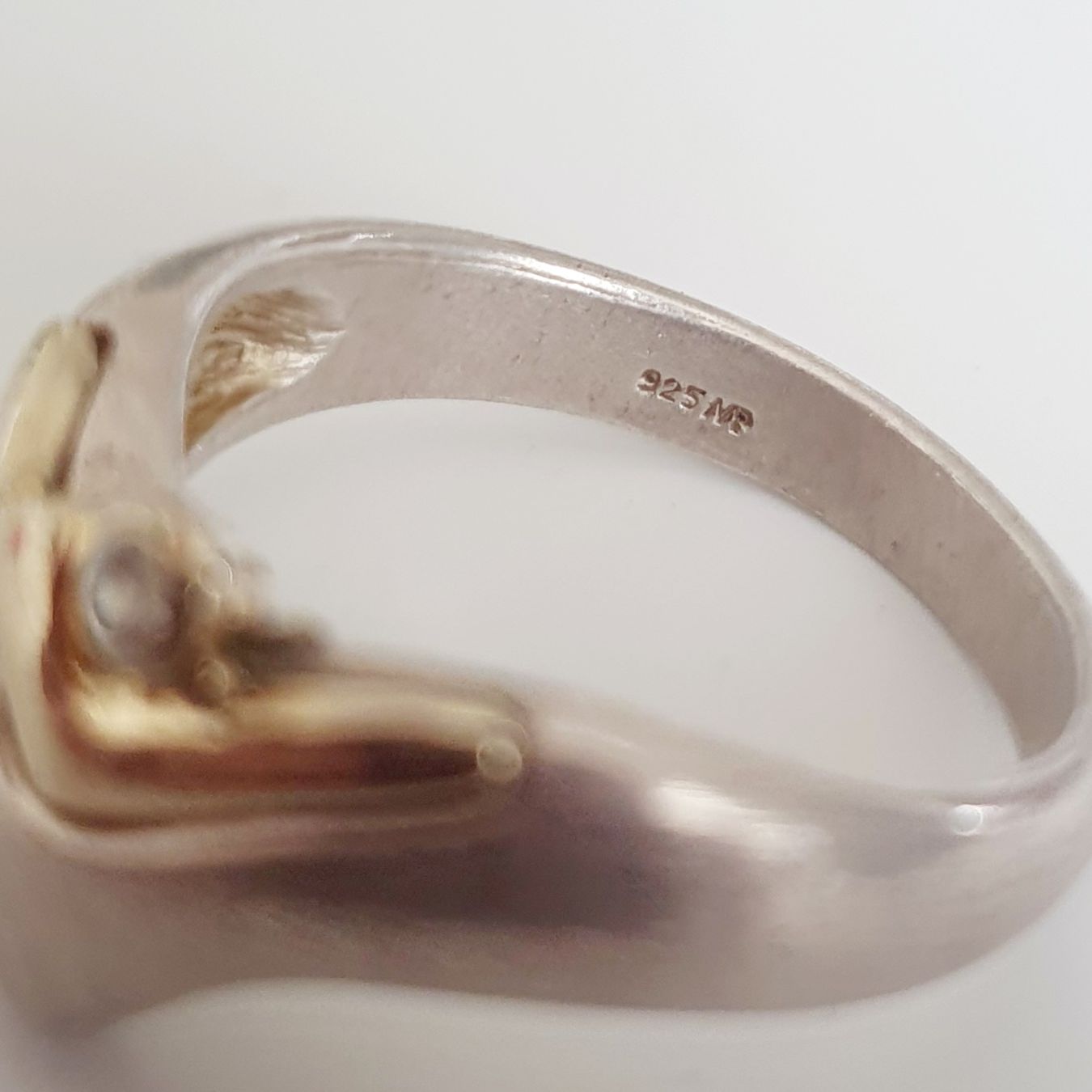 Anelli: Ring Silber 925 mit gold Elemente und Stein Gr 17,8 mm – Usato da Kreuzlingen venduto da Wunderkiste123 4