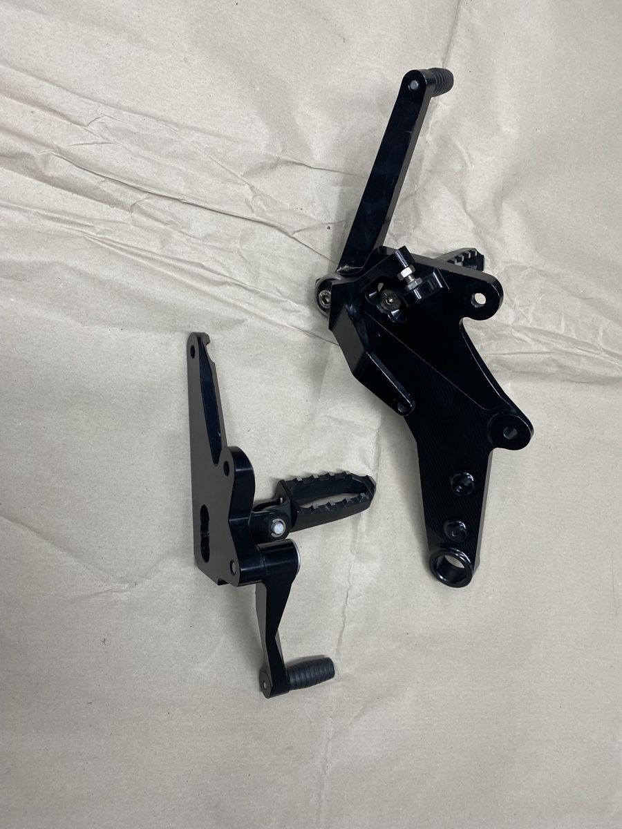 Ducati Tutti i ricambio per moto: Commandes reculées Tamburini pour Ducati Diavel 1200 – Usato da Romanel-s-Lausanne venduto da rico_mat 3