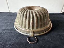 Kleinere Gugelhupf-Backform aus Kupfer