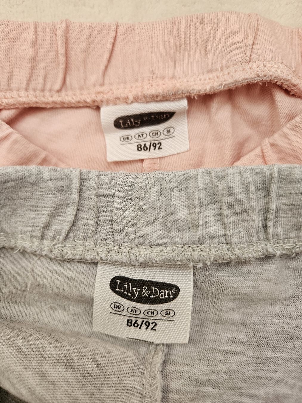 Kleiderpakete & -sets: 2er Set Shorts Gr. 86/92 – Gebraucht aus Worb von jun_fj8w 3