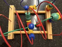 Holzperlen-Labyrinth-Spielzeug für Kleinkinder, top Zustand 
