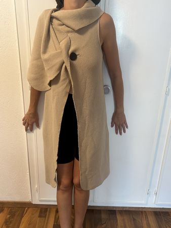 Langer Strickmantel ärmellos beige guter Zustand