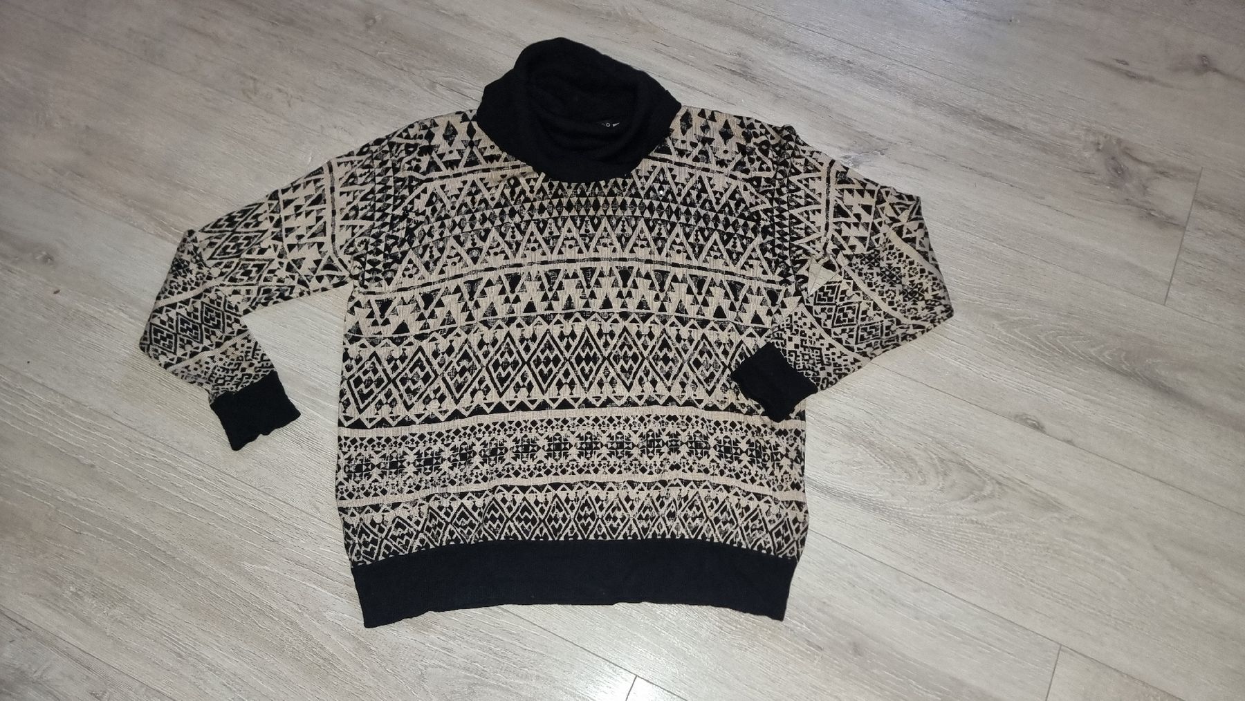 Maglioni & Felpe: neuwertiger LEO & UGO Pullover mit Muster Gr M – Nuovo (secondo la descrizione) da Wigoltingen venduto da Zuckerfee84