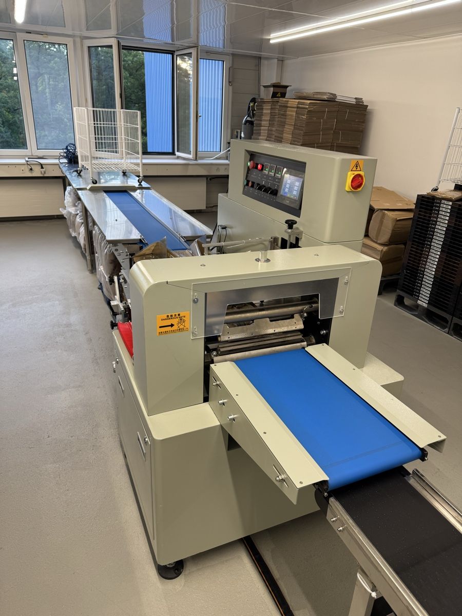 Tutte le macchine: Industrial Flow Wrapper - Efficient Packaging Solution – Nuovo (secondo la descrizione) da Wädenswil venduto da GlobalEcom 3