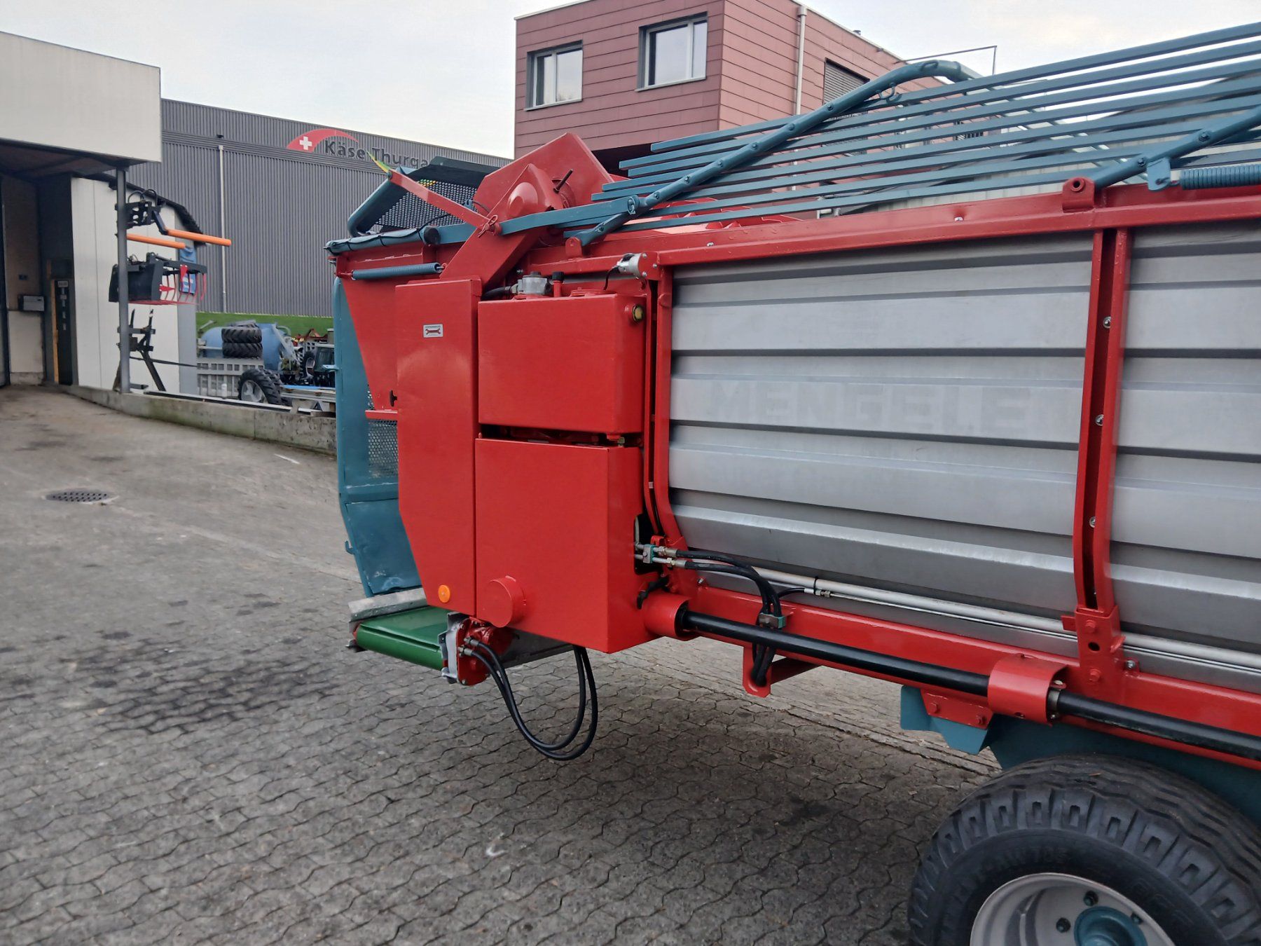 Mengele Tutte le macchine: Ladewagen – Usato da Hagenwil venduto da Wclaas 4