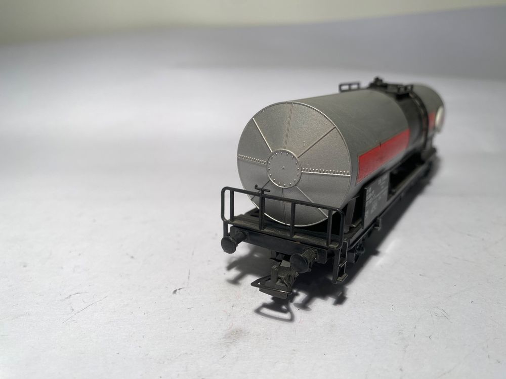 Doppelachsiger Tankwagen ESSO, DC-Achsen 3