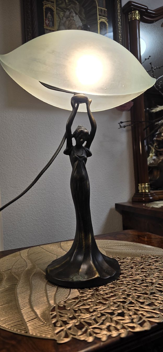 Lampade: Jugenstil Bronze Lampe, Tischlampe – Usato da Kaufdorf venduto da Nati-Nati 1