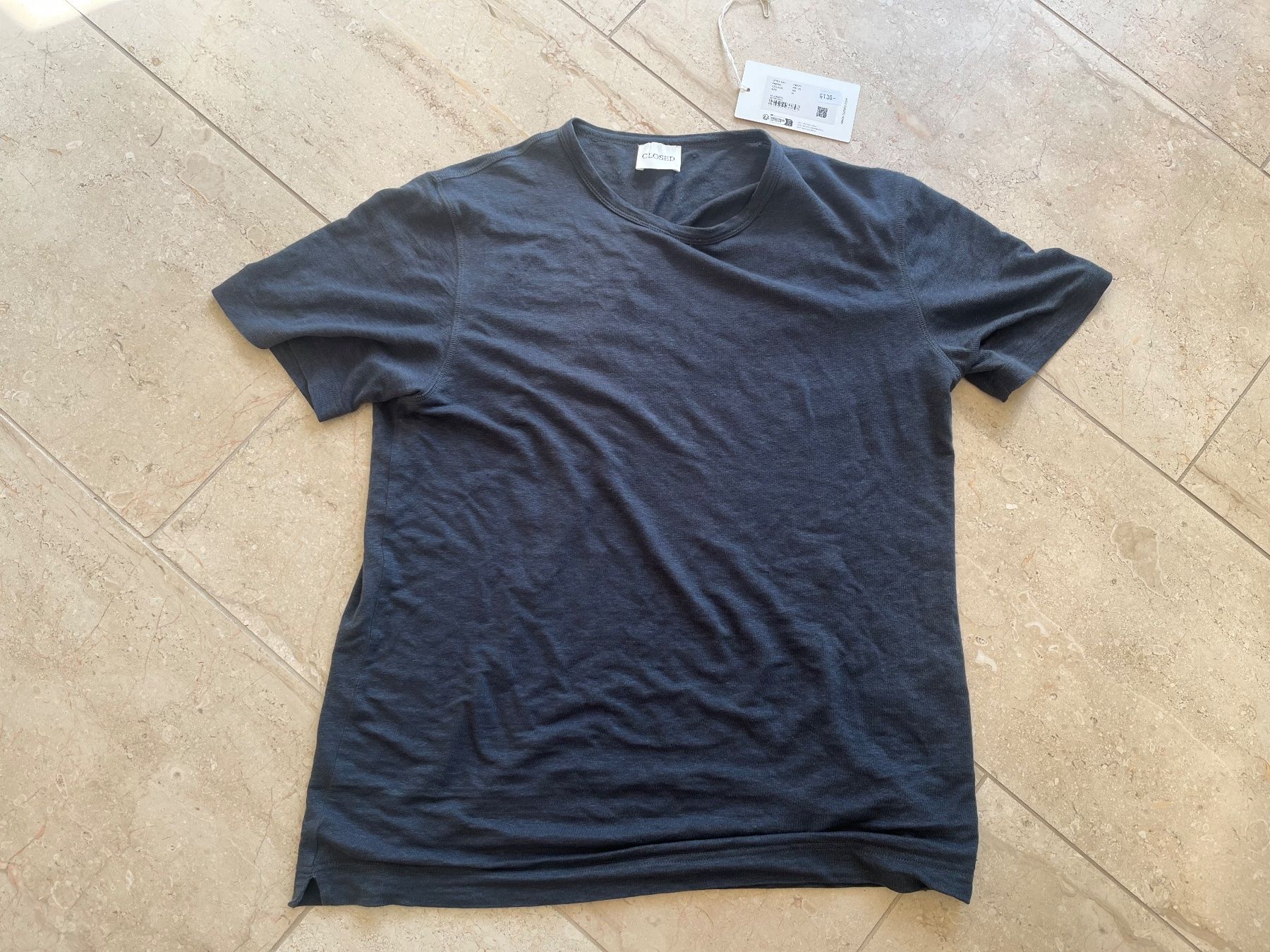 Closed T-Shirts: Closed Leinen T-Shirt - M – Gebraucht aus Wangen b. Olten von ricochet56