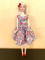 🌸 BARBIE-BLUMENKLEID MIT SCHUHEN UND BLUMENSCHMUCK  **NEU**