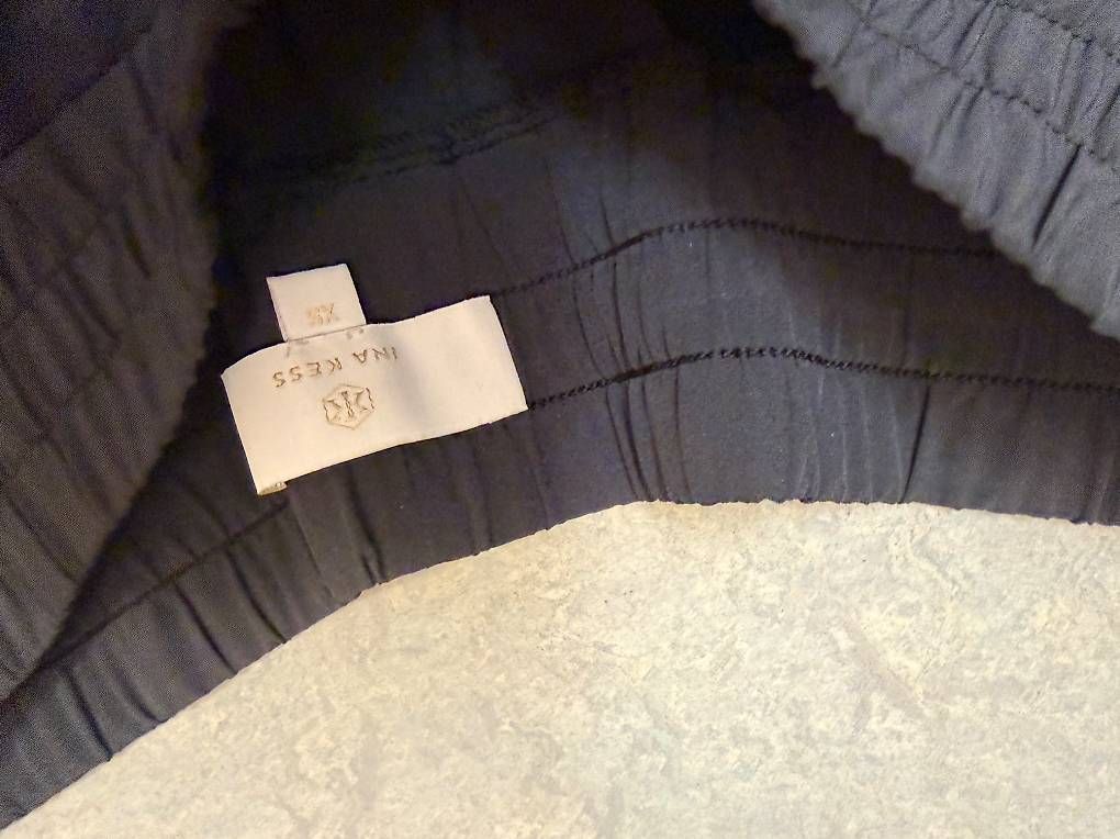 Pantalons: Ina Kess shorts black  – D'occasion à Zürich par Paula062 1