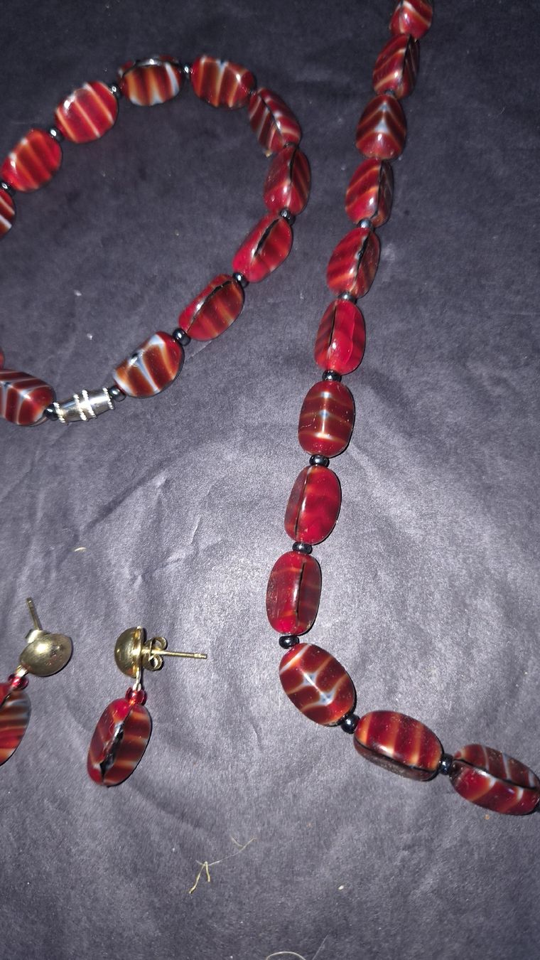 Sonstiger Schmuck: Schmuckset Böhmische Glasperlen Konvolut  – Neu (gemäss Beschreibung) aus Kölliken von Upcycling-by-Mc-TAM 2