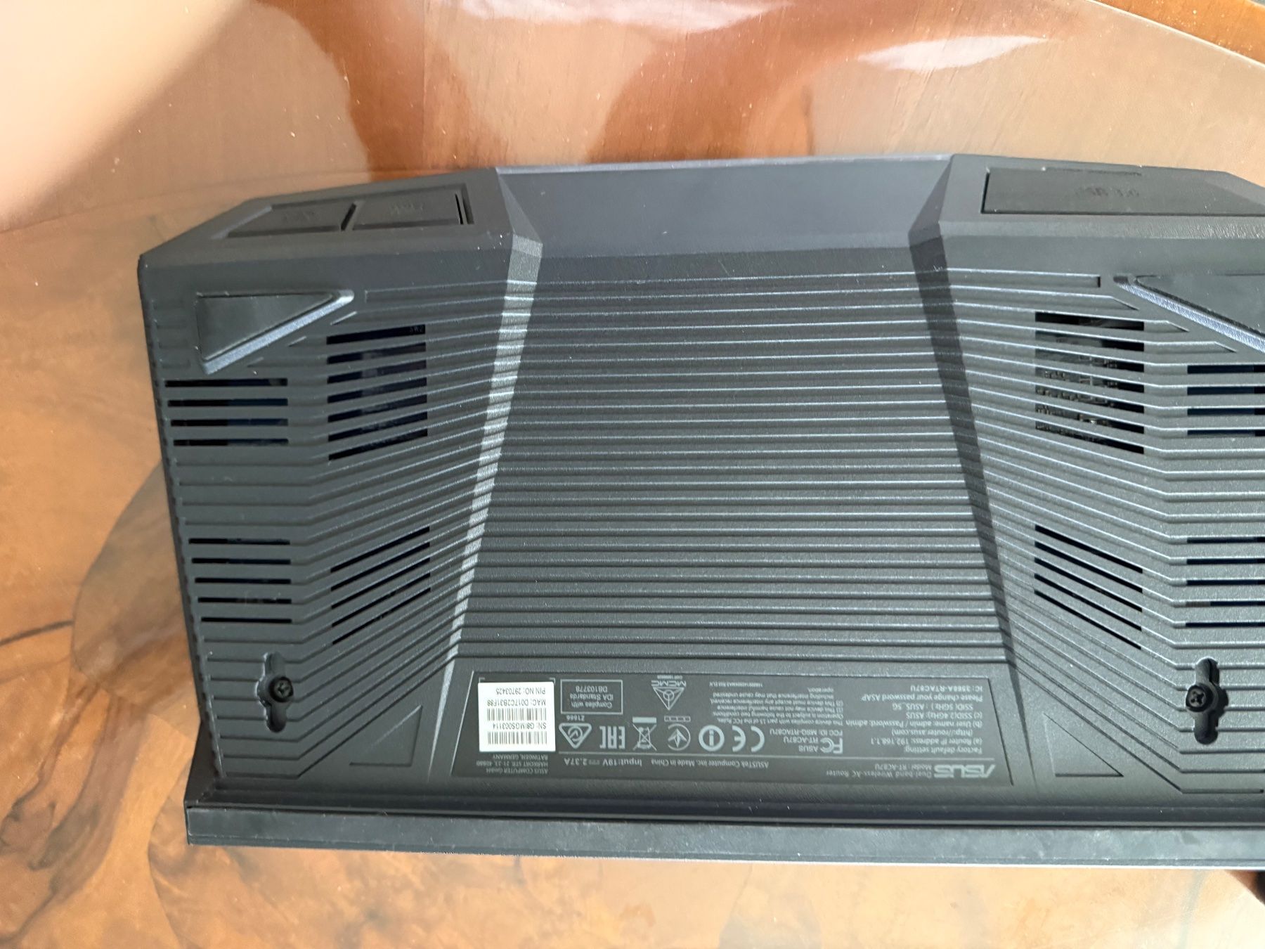Asus Modems & Routeurs: ASUS RT-AC87U Router – D'occasion à Huenenberg par Zhang72 1
