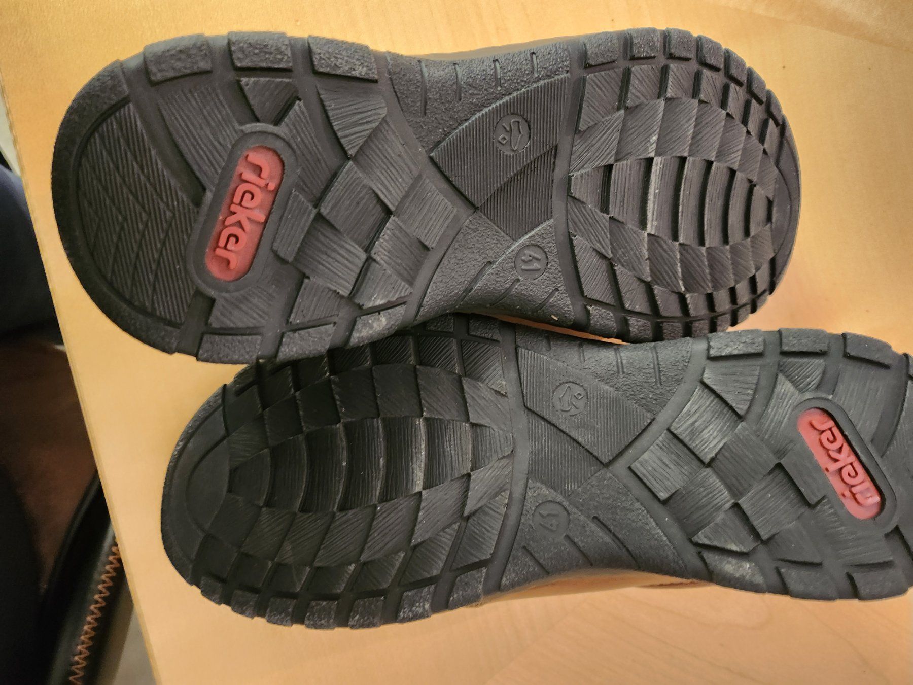 Scarpe da uomo: Rieker Slipper in bequemer Weite Grösse 41 – Nuovo e nell'imballaggio originale da Huttwil venduto da Lakeshore161 2
