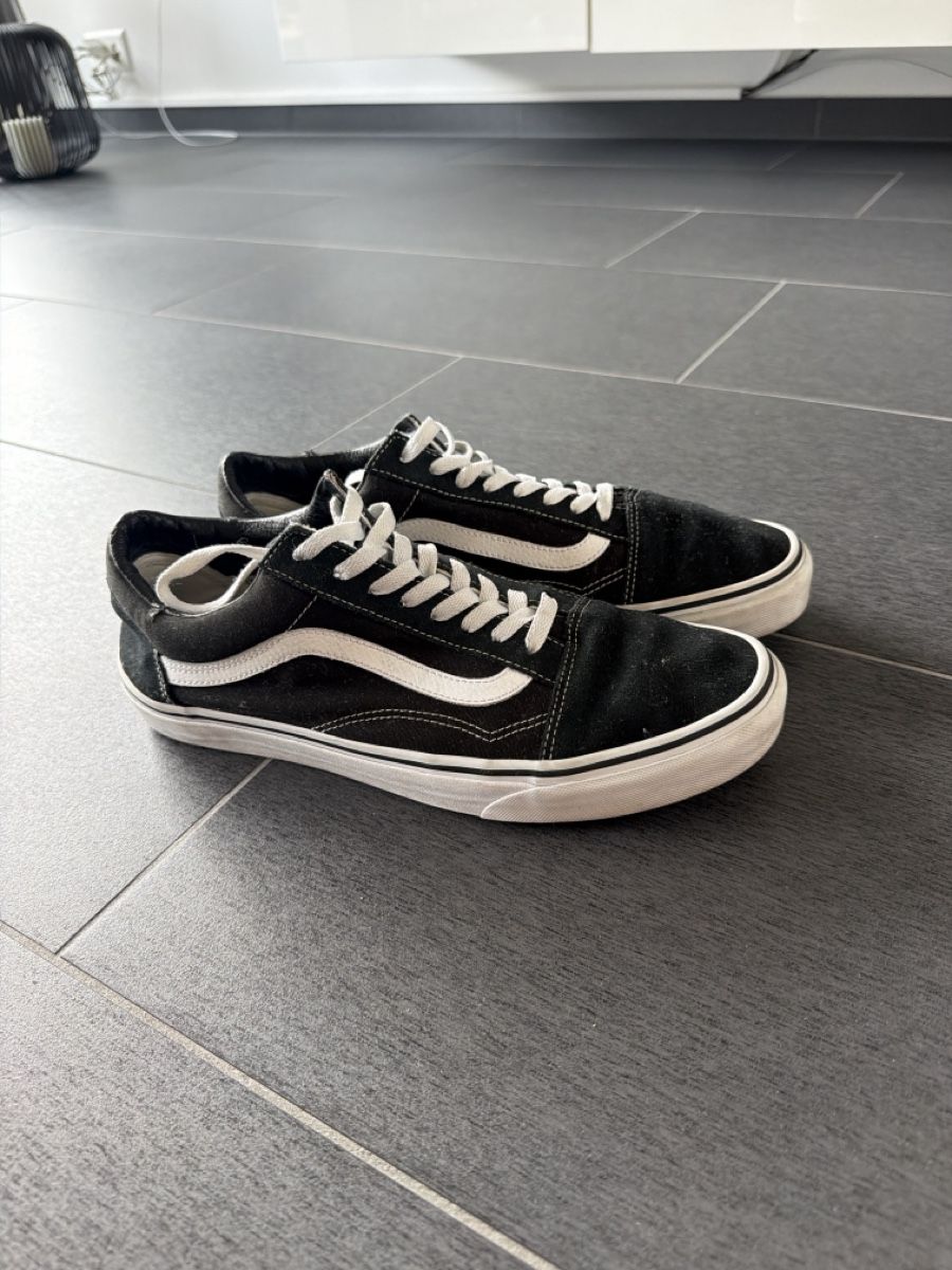 Vans Scarpe da uomo: Sneaker Vans Old Skool schwarz weiss – Usato da Laufenburg venduto da swissluxuryboy