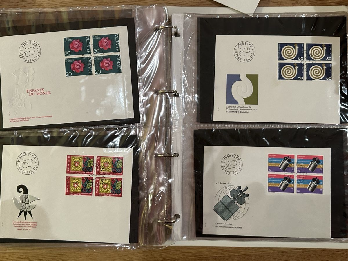 Alle Briefmarken: 125x FDC und Sonderbriefe Schweiz im Ringbinder – Gebraucht aus Schmitten / FR von Samsara169 9