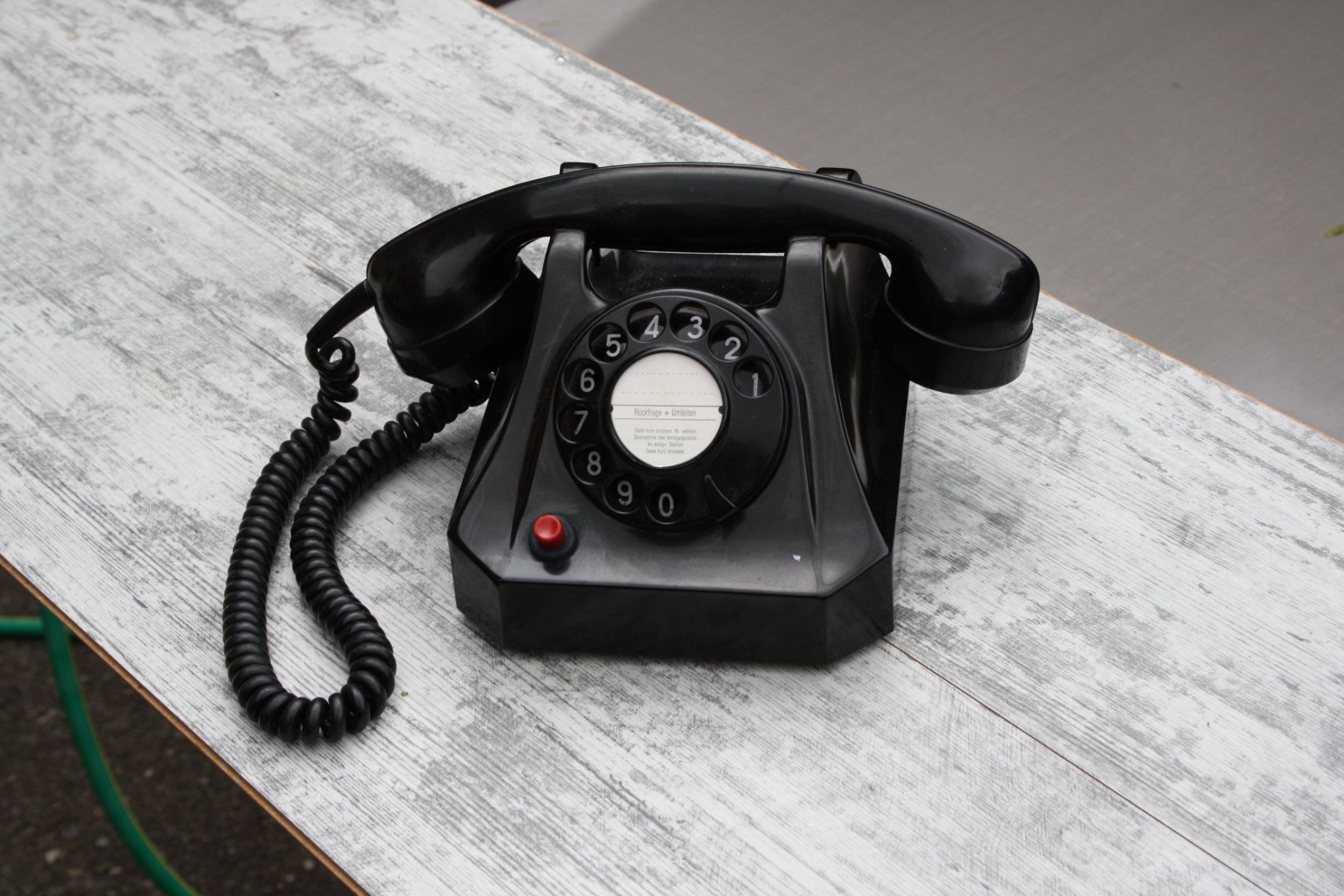 Telefoni: TELEFON VINTAGE MIT WÄHLSCHEIBE – Usato da Wauwil venduto da Pneuedy 9
