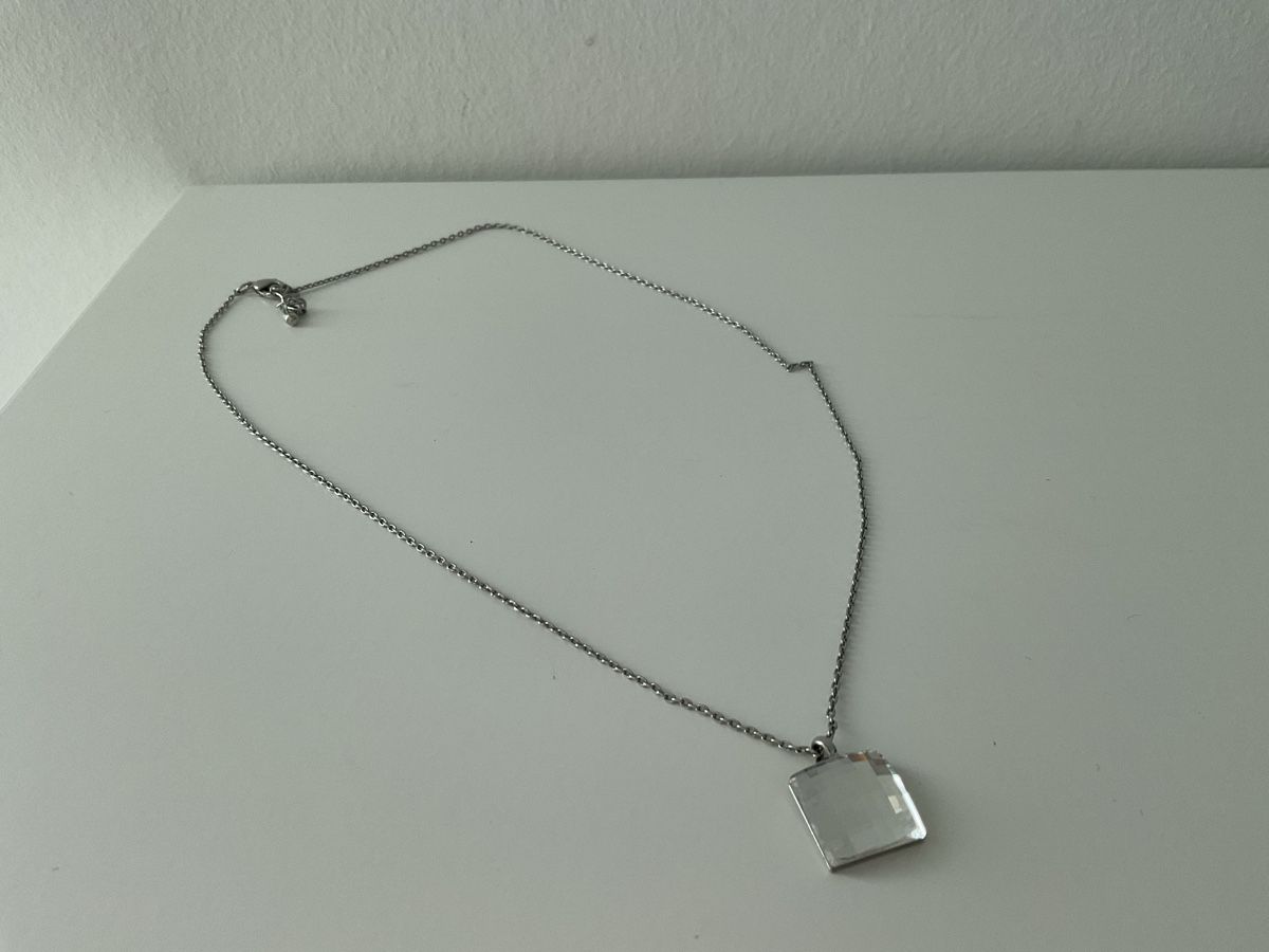 Swarovski Catenine: Kette mit Swarowski-Kristallanhänger, viereckig – Usato da Basel venduto da cat_sq5m 2