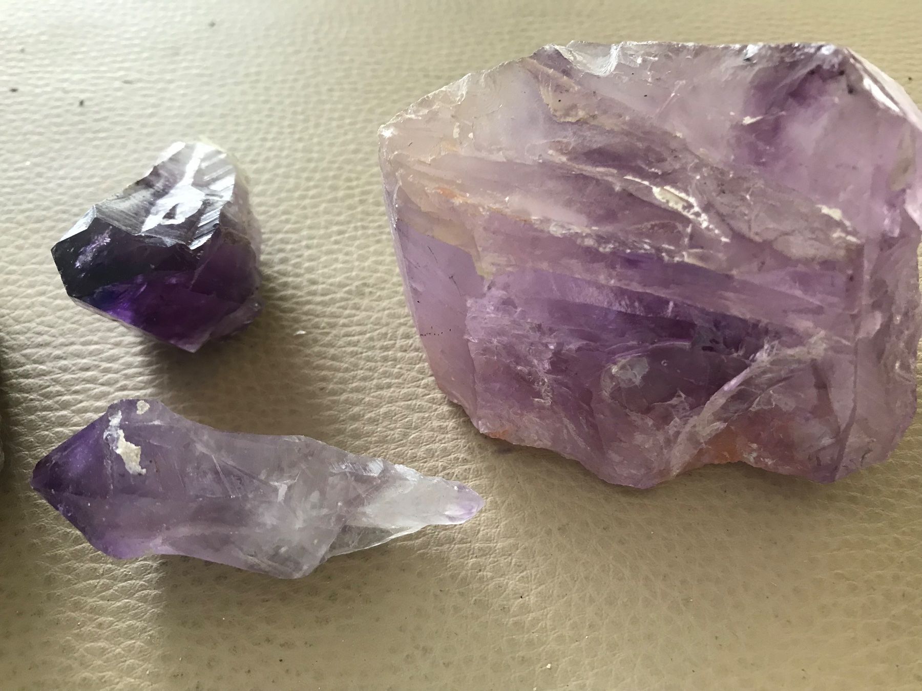 Mineralien & Heilsteine: Diverse Amethyste – Gebraucht aus Oberwil BL von elk_wf5x 2