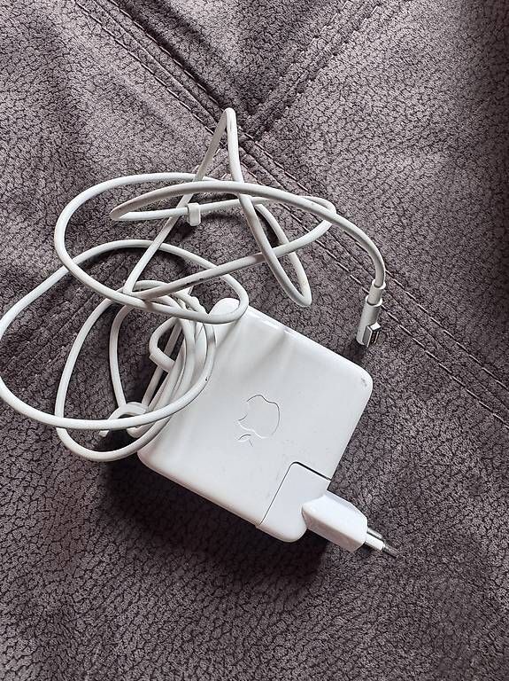 Apple Kabel: Diverse Mac Kabel – Gebraucht aus Grossaffoltern von reb_tn2w 4