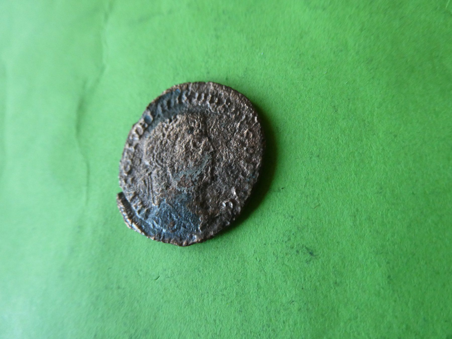 Tutti le monete: uralte Bronzemünze  24 mm     5.05 g – Usato da Hinterforst venduto da Rohusri 1
