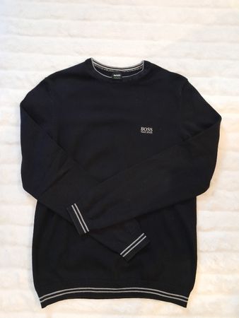 Pull Hugo Boss Homme, Taille S, idéal pour l'hiver!