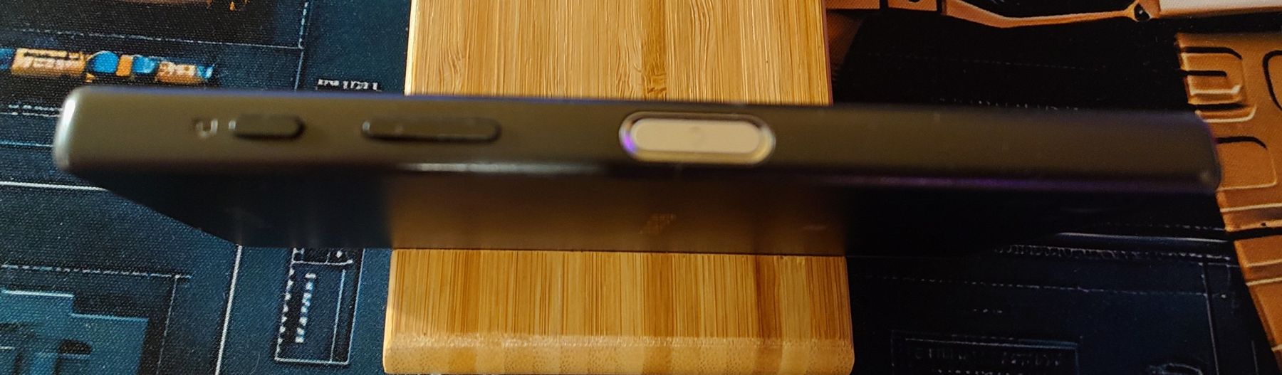 Sony Telefoni cellulari / Smartphones: Sony Xperia Z5 Compact - Klein & Fein – Usato da Ennetmoos venduto da Faders 4