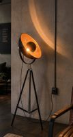 Industrial Stehlampe / Tripod-Lampe im Loft-Stil