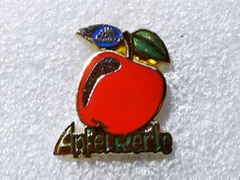 Ansteckpin 58: Apfelperle