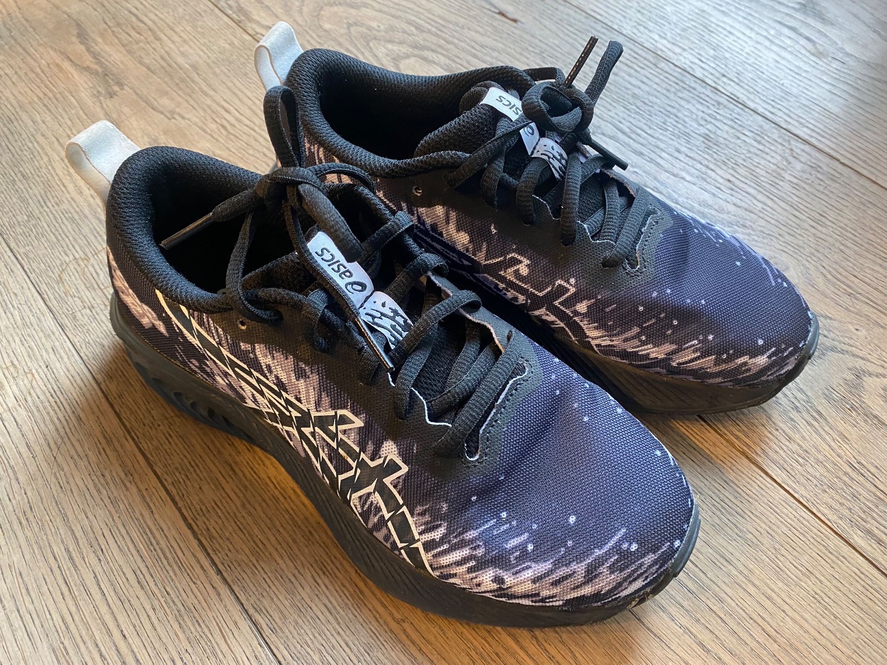 Asics Scarpe per ragazzi: Turnschuhe Asics, Grösse 36 – Usato da Dorf venduto da Jolita_D 2