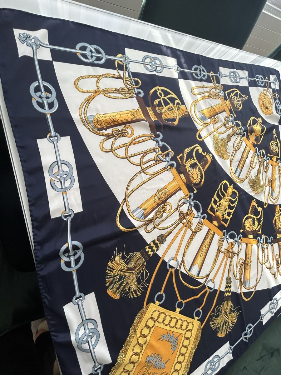 Foulard & Sciarpe: Hermes Cliquetis – Usato da Liestal venduto da Htop 2