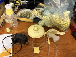 Medela Milchpumpe Set mit viel Zubehör gebraucht