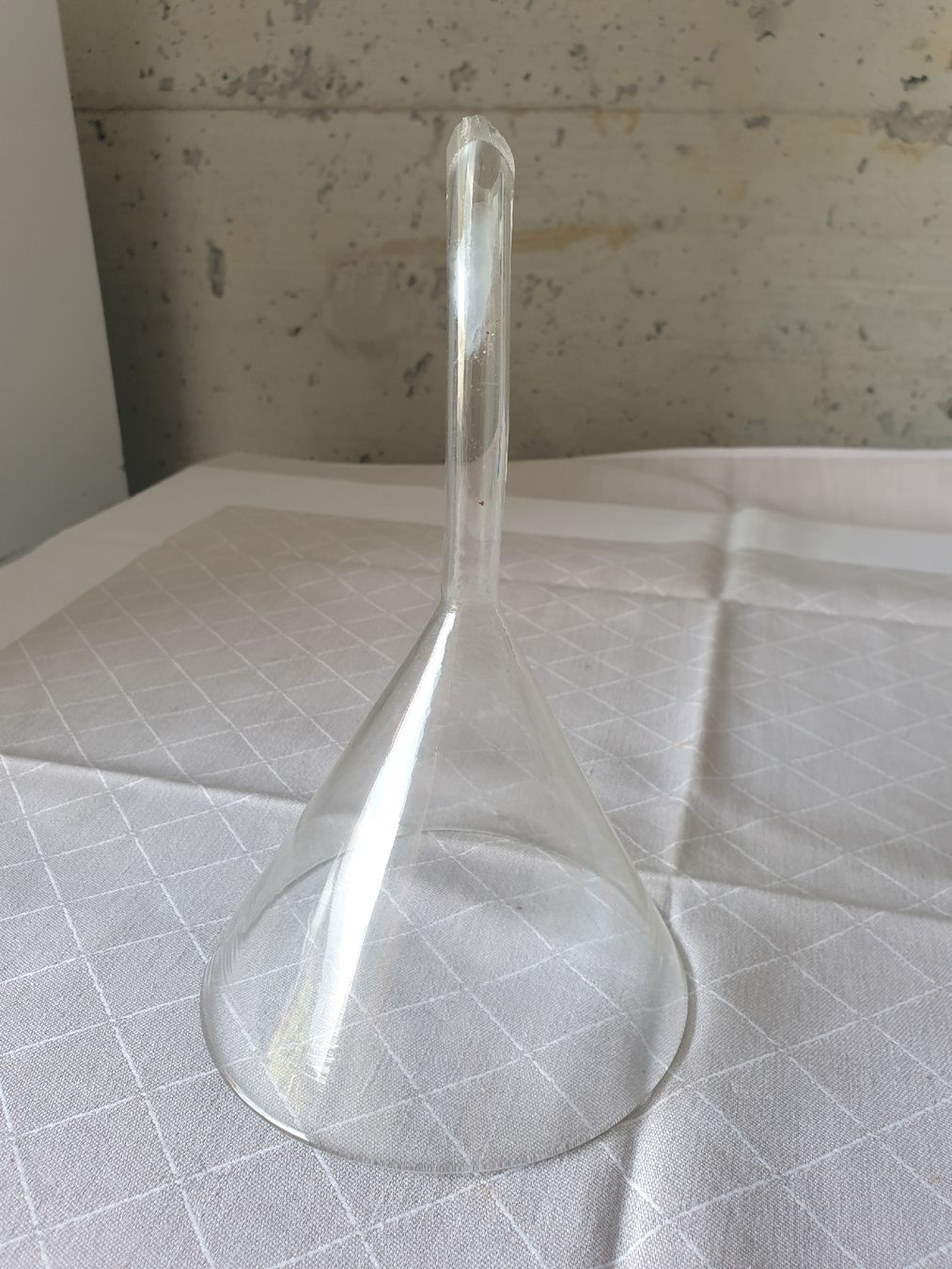 Altri elettrodomestici e apparecchi d’epoca: Entonnoir en verre – Usato da Vauderens venduto da sylvieswiss 1