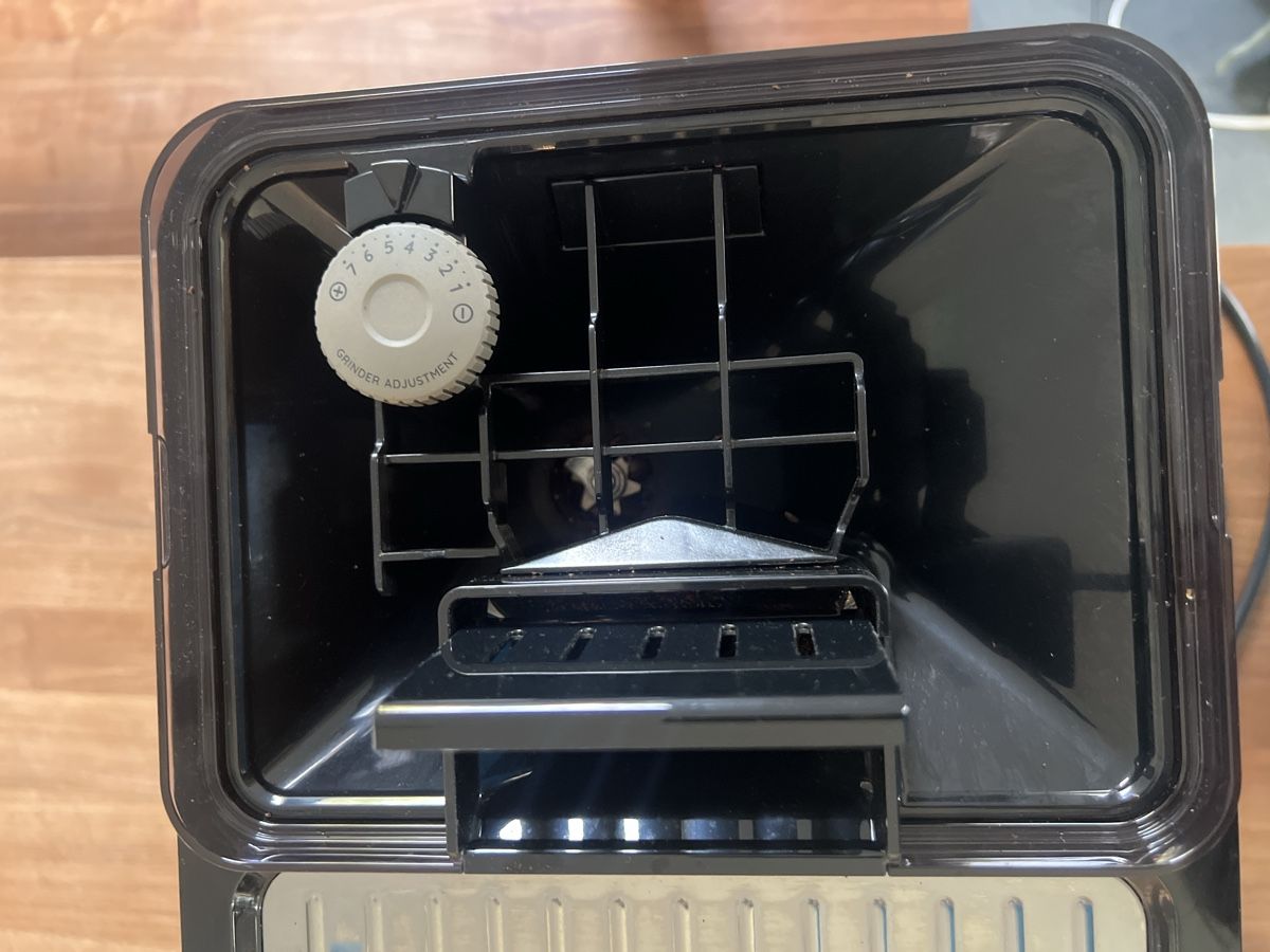 De'Longhi Macchine per caffè & Macchine per espresso: DeLonghi Eletta Explore Coffee Machine – Usato da Zürich venduto da JuneBaby12 5