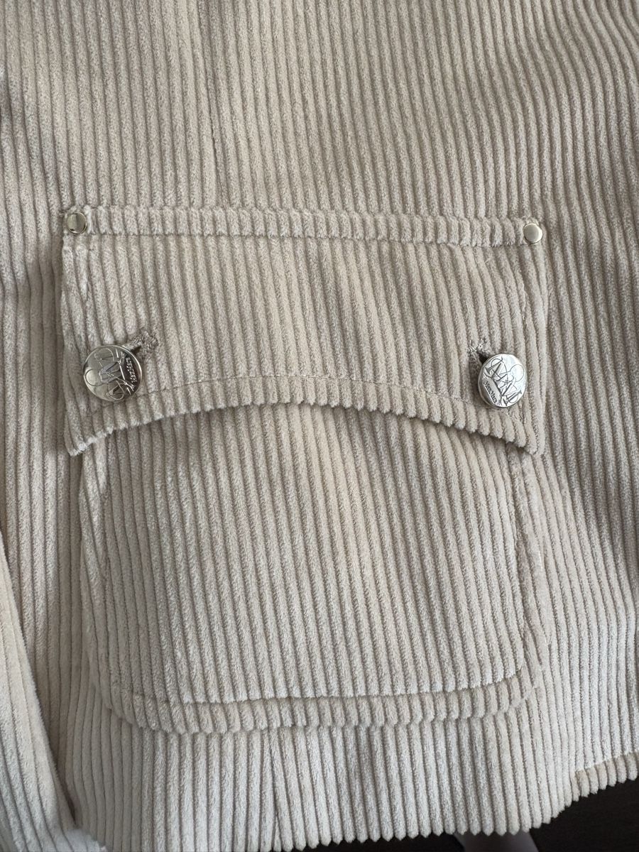 Max Mara Giacche: Max Mara ,vintage jacket , original,size 42/L – Usato da Lausanne venduto da oyu_hgg5 1
