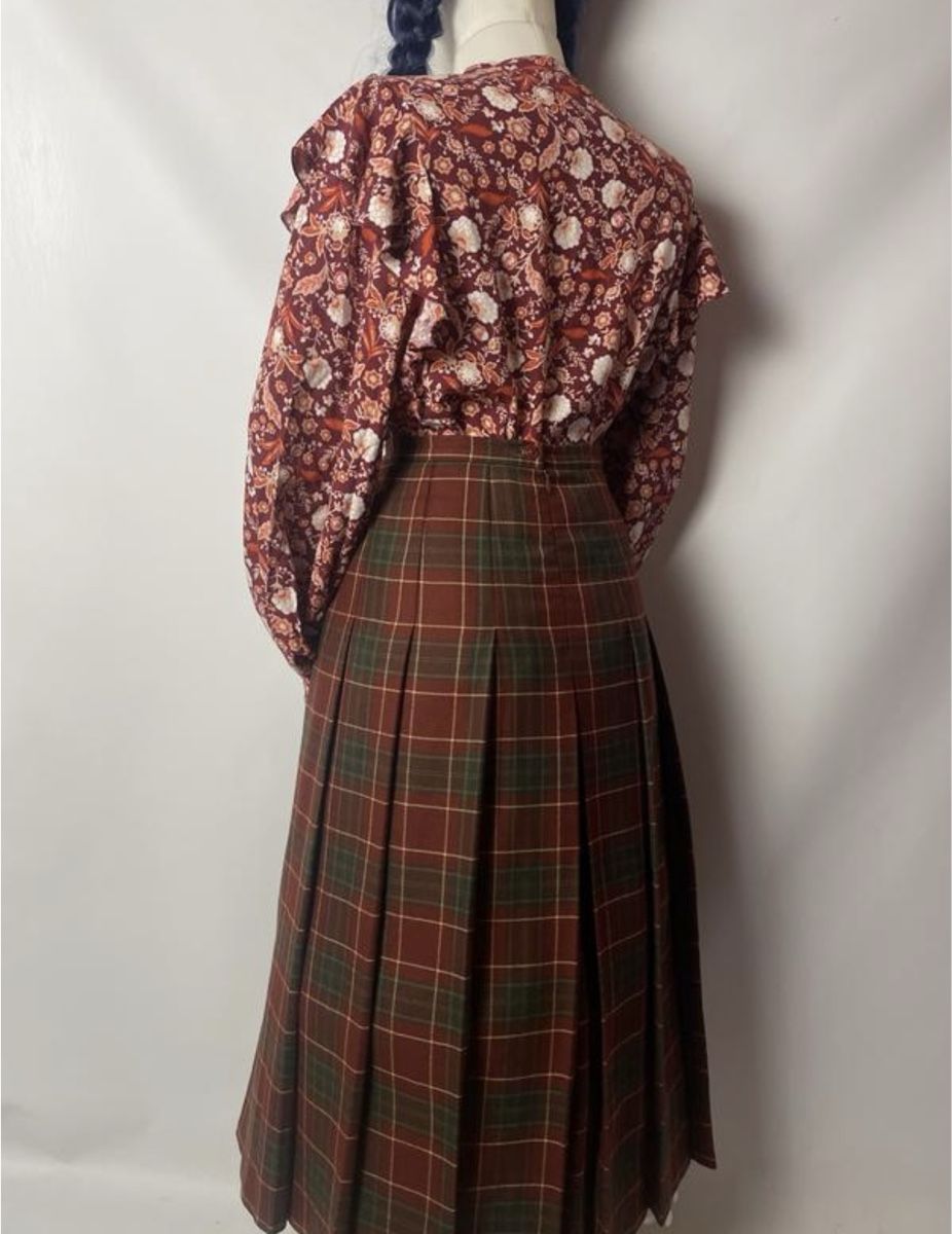 Gonne: Vintage full wool skirt with lining – Nuovo (secondo la descrizione) da Glattpark(Opfikon) venduto da olg_g9wb 4