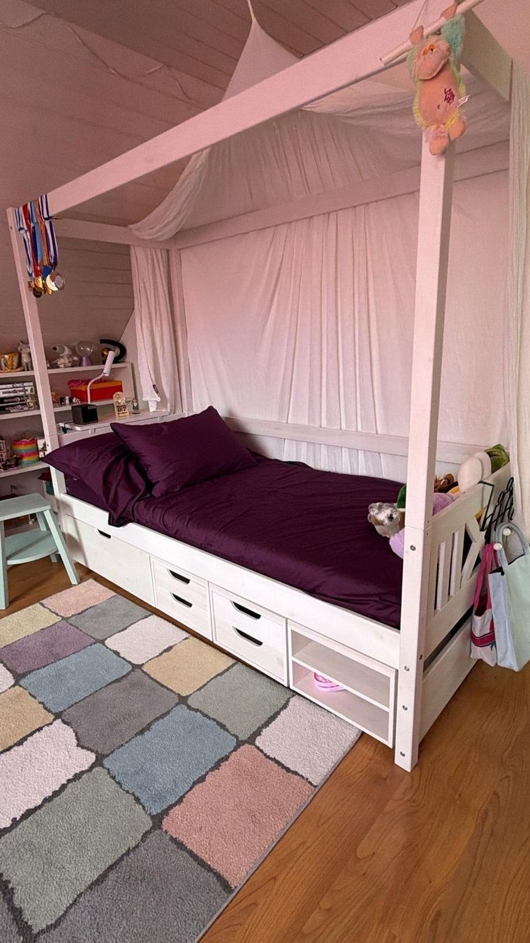 Lits: Prinzessinnen Bett – D'occasion à Hirzel par MartinBue 2