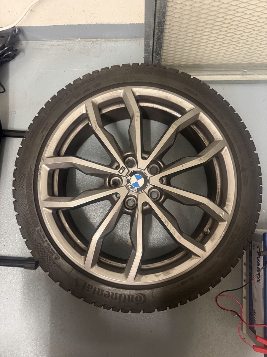 Pneus & Roues: Winterkomplettradsatz BMW – D'occasion à Flawil par sga_c9rl