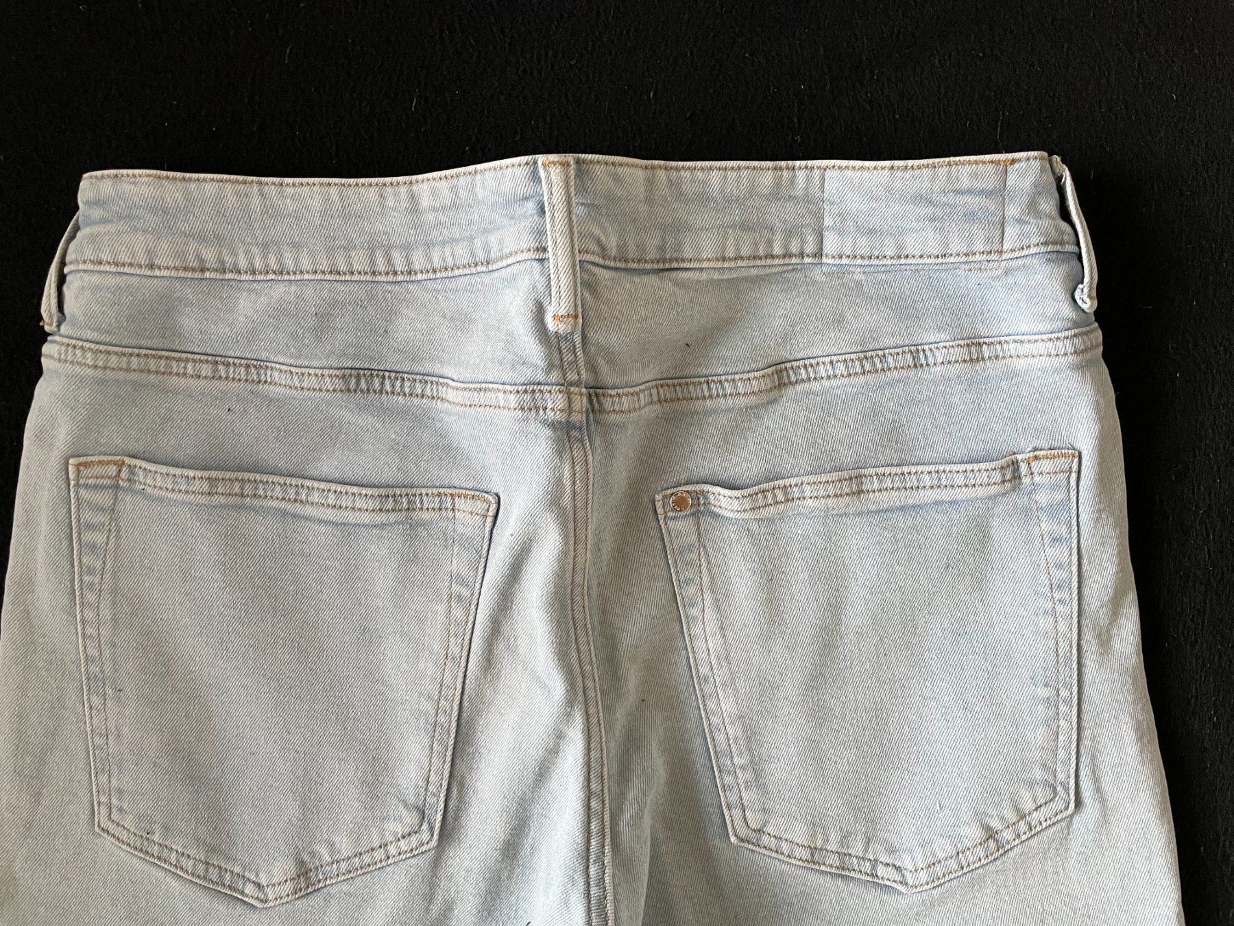 H&M Jeans: helle Jeans Gr. 33/32 – Usato da Rütihof venduto da solombra 1