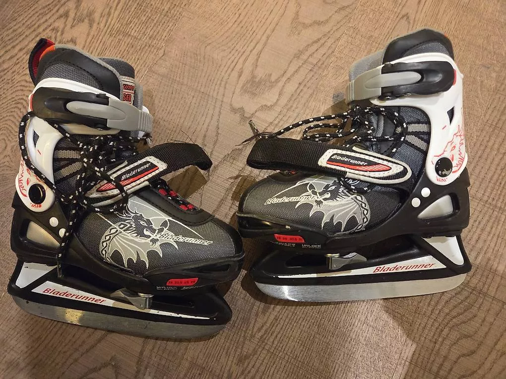 Pattini da ghiaccio: Schlittschuhe 28-32 – Usato da Rieden SG venduto da Yogu