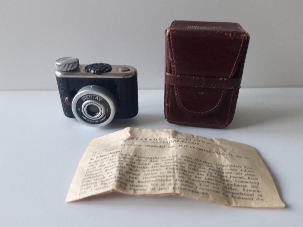 Fotocamera: Miniatur-Kamera Petitax – Usato da Küssnacht am Rigi venduto da blacky1 4