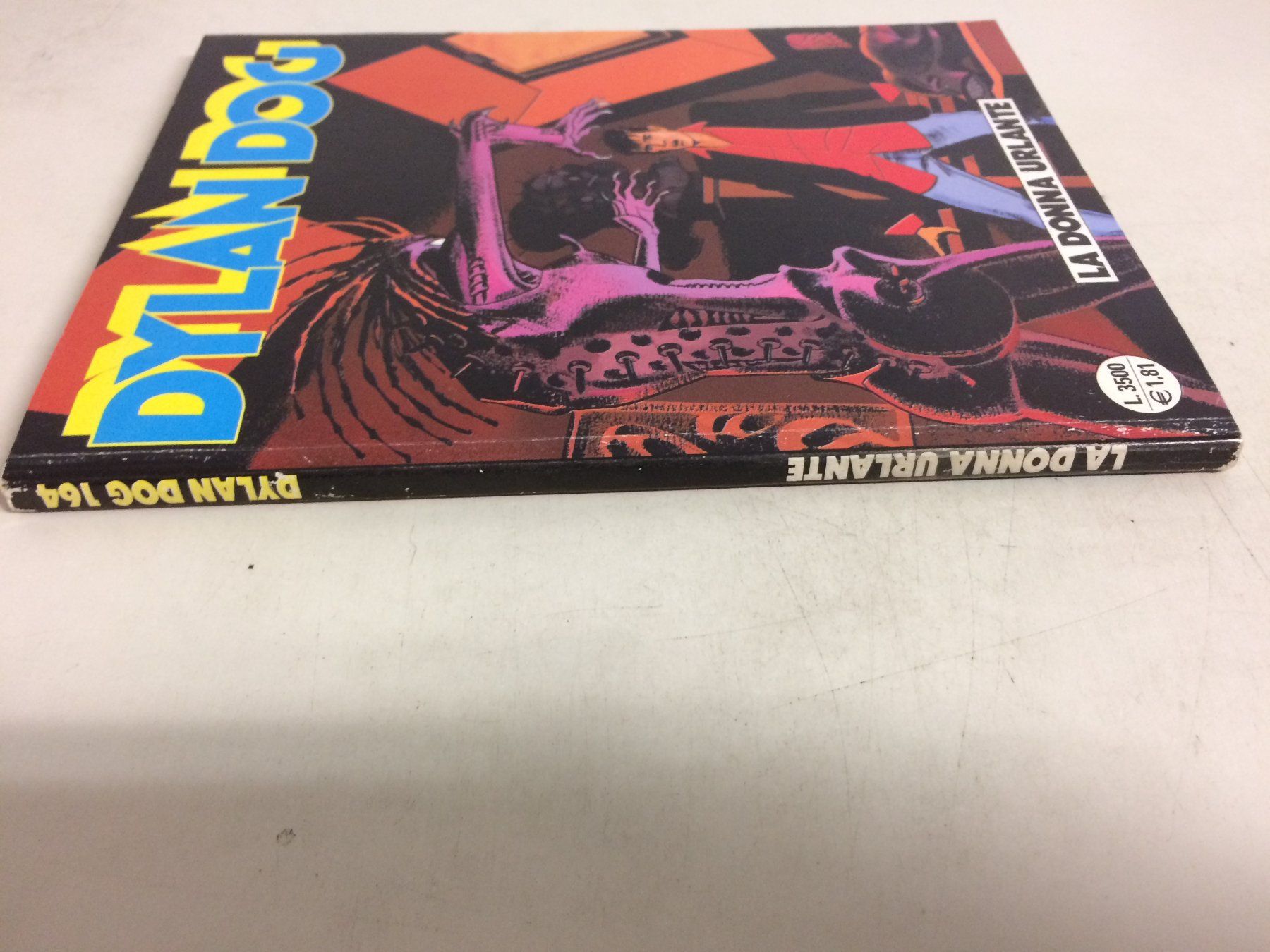 Comics: DYLAN DOG  # 164 LA DONNA URLANTE Sergio Bonelli‪ 2000 – Gebraucht aus Vezia von Aquarius_Age 3