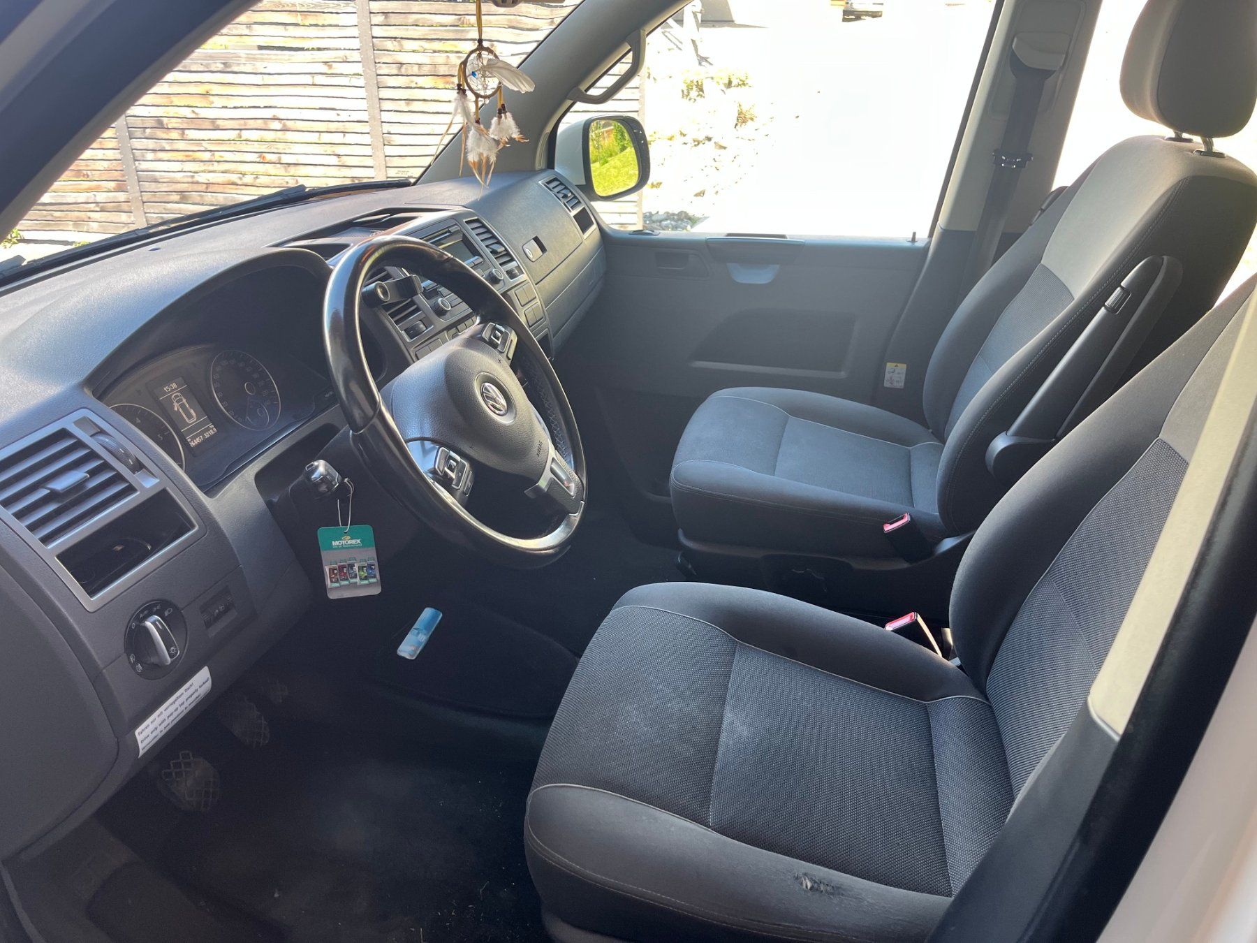 VW Camping Fahrzeuge: VW T5 California Beach 4 Motion – Gebraucht aus Obersaxen von Askas 4