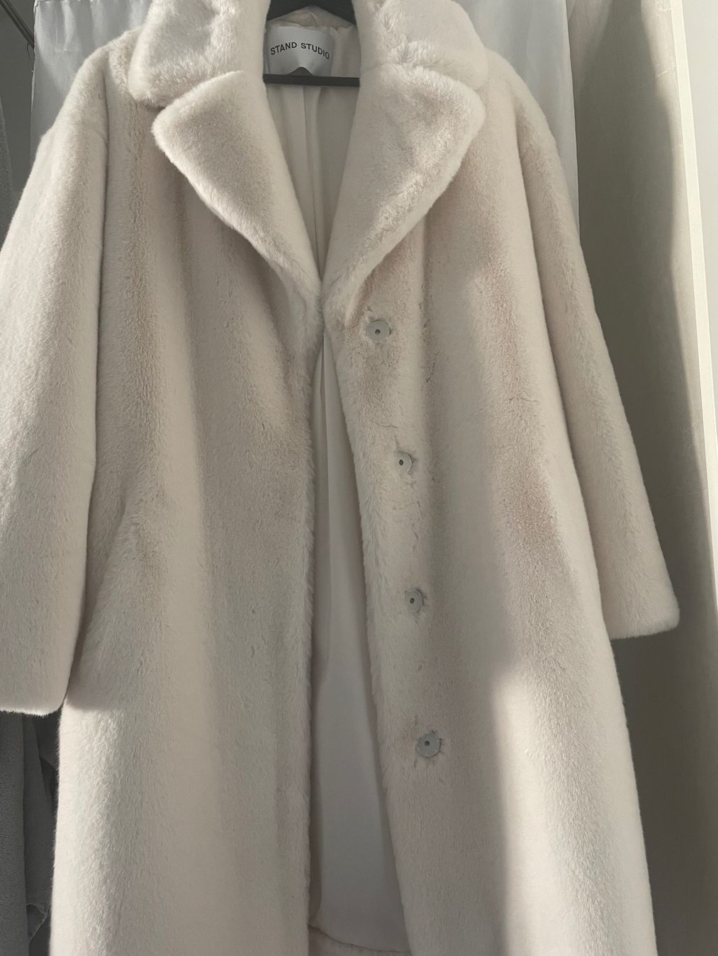 Stand Studio Cappotti: Stand Studio Camille Cocoon Coat – Nuovo (secondo la descrizione) da Zürich venduto da mon_w6t8