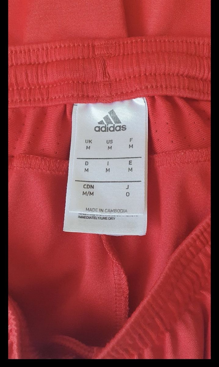 Adidas Pantaloni: bayern münchen shorts G M – Usato da Maienfeld venduto da tobeyl2020 4