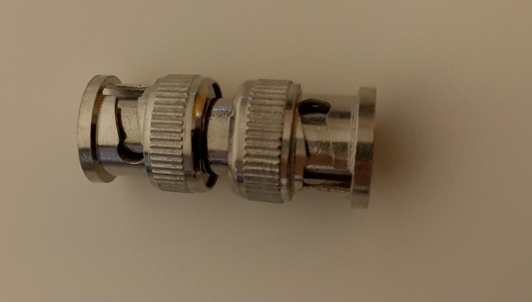 Technique de radiocom: CB-/Amateurfunk Adapter BNC-Stecker/BNC-Stecker – Neuf avec emballage d'origine à St. Gallen par Radiomania-Schweiz 1