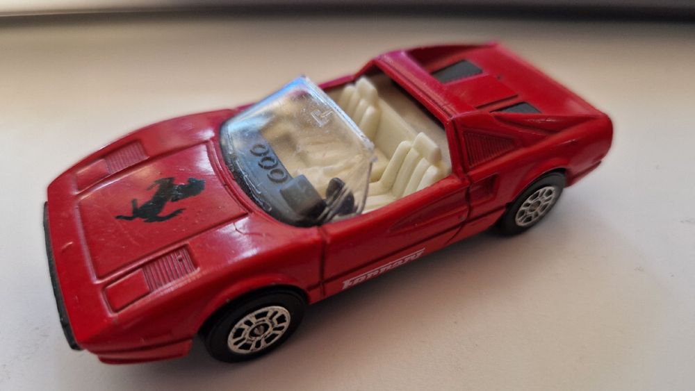 Dinky et divers - 6 Ferrari - Bel état à tres bel état, Vente aux enchères : Jouets - Trains
