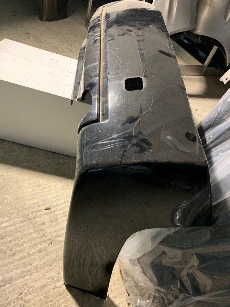 Cadillac Tutti pezzi di ricambio auto: Stossstange Cadillac CTS 03-07 hinten – Usato da Stetten AG venduto da klappag 1