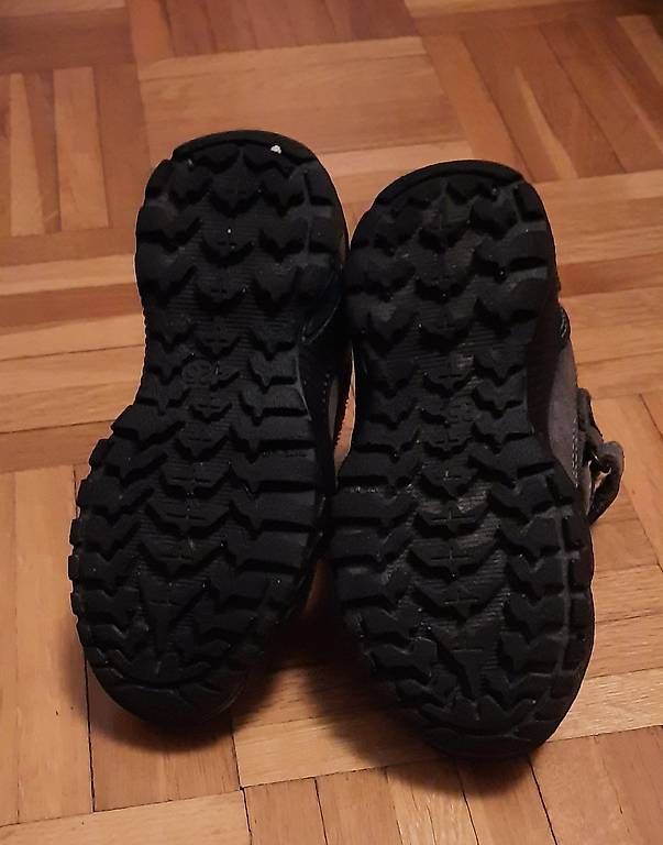 Schuhe für Jungen: Scarpe nr. 25 – Gebraucht aus Tesserete von bab_7ztk 1