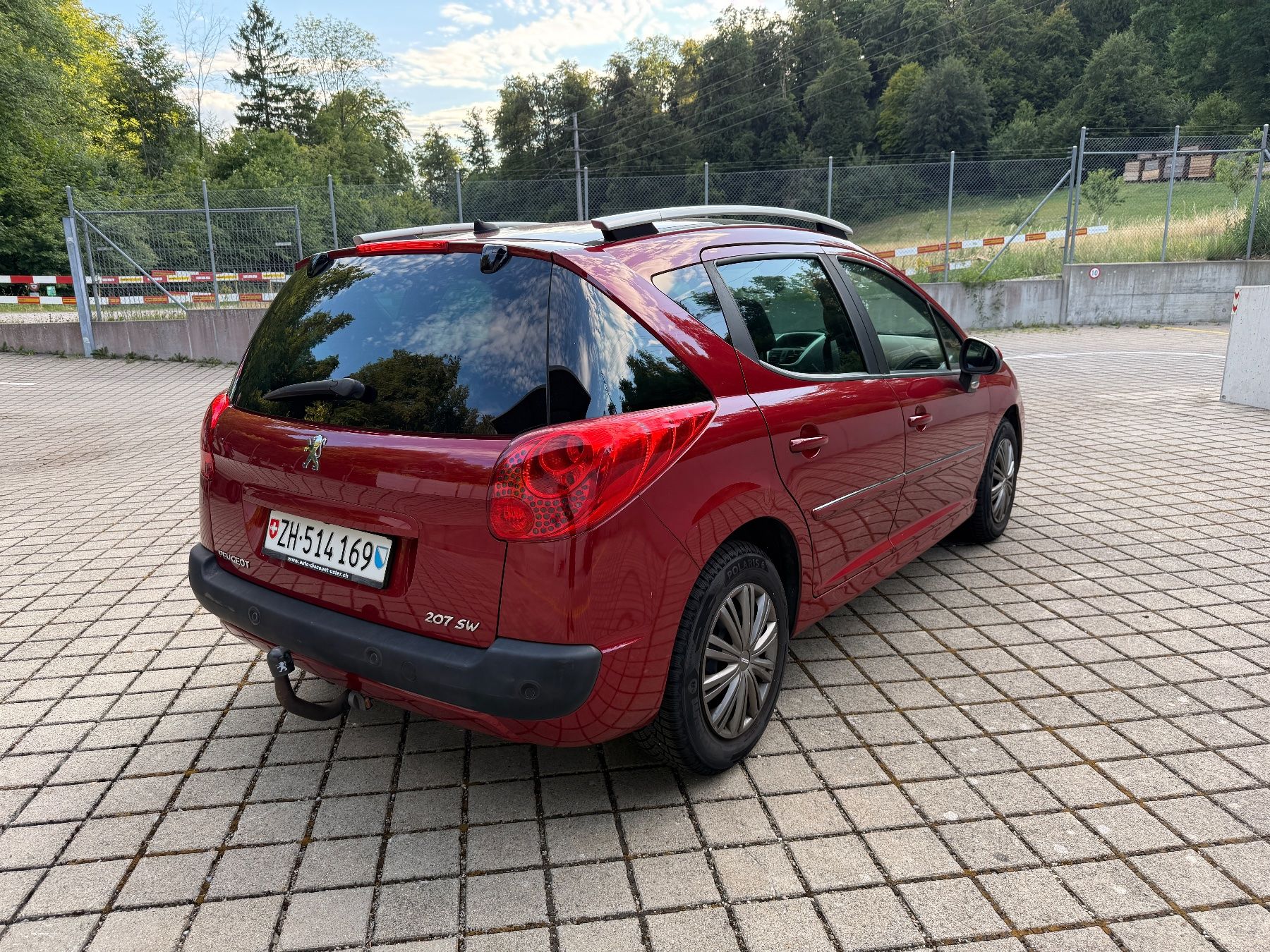Peugeot Autos: Peugeot 207 SW 1.6 – D'occasion à Nürensdorf par Jetti50 2