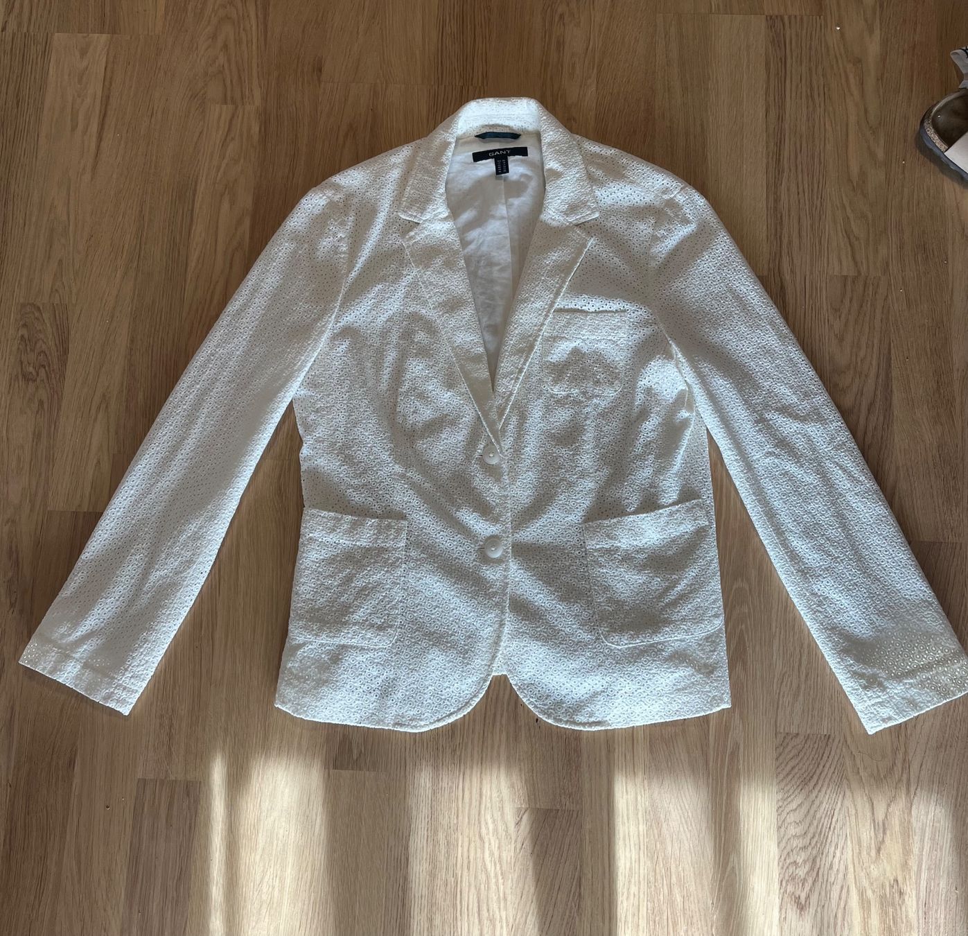 Gant Giacche: Veste blanche / blazer GANT taille 40 – Usato da Chavannes-Renens venduto da Hermine00